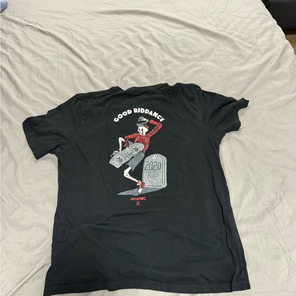 t-shirt - Picture 2 of 2